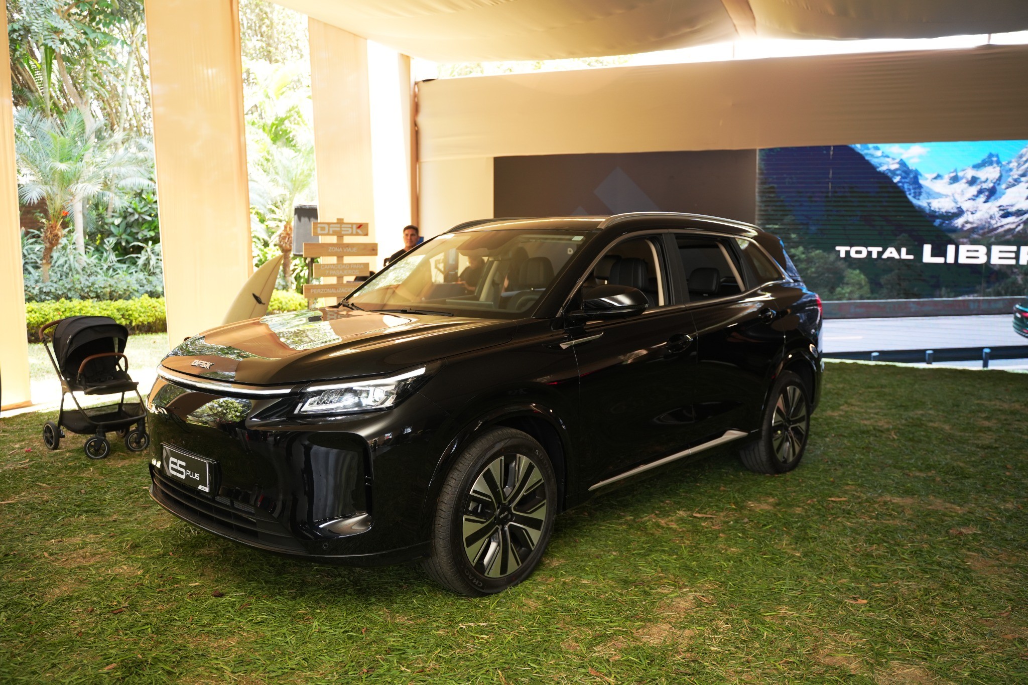 DFSK lanza SUV híbrida E5 Plus en el Perú